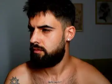 Chaturbate Private Sex Chat of hairyrobxxx