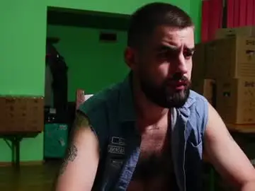 Chaturbate Sex Chat of hairyrobxxx
