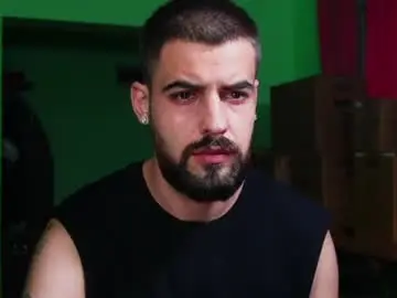 Chaturbate Free Porn Cam of hairyrobxxx