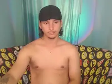 Chaturbate Live Sex Cam of mrkingsaintx