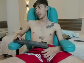 Chaturbate Live Sex Cam of max_saenz