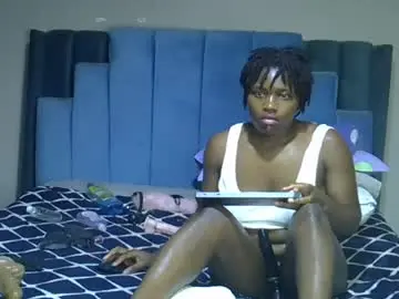 Chaturbate Live Sex of melanin_moon