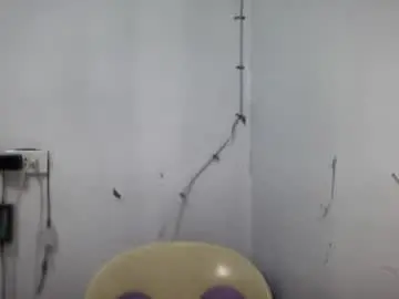 Chaturbate Watch Live Sex Cams of yoursweetgirl_crissie