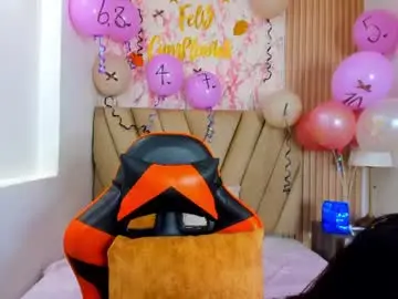 Chaturbate Live Sex of thais_kim