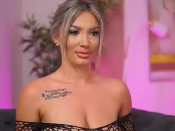 Chaturbate Watch Live Sex Cams of tiaraveil