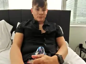 Chaturbate Watch Live Sex Cams of michaeltwinkboy