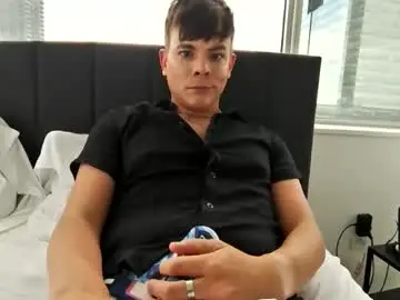 Chaturbate Live Porn of michaeltwinkboy