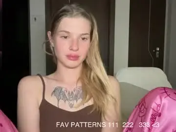Chaturbate Nude Webcam of pussymoneywet