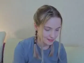 Chaturbate Live Sex Cam of tashinapetitto