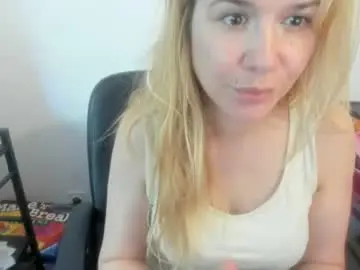 Chaturbate Adult Webcam of artsyandcraftsy_
