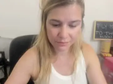 Chaturbate Free Live Porn of artsyandcraftsy_