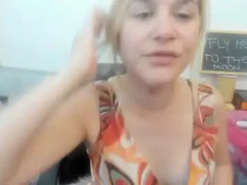 Chaturbate Best Webcam of artsyandcraftsy_