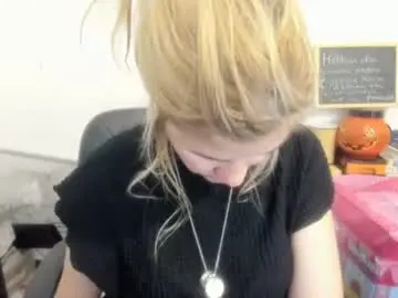 Chaturbate Watch Live Sex Cams of artsyandcraftsy_