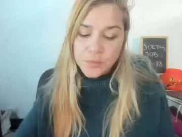 Chaturbate Sex Cam of artsyandcraftsy_