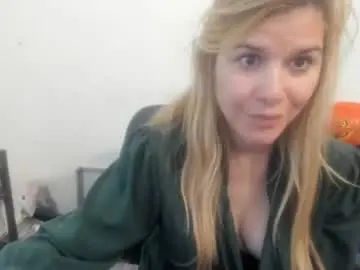 Chaturbate Adult Webcam of artsyandcraftsy_