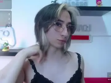 Chaturbate Live Sex Cam of charlothe_dumont