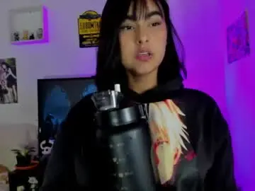 Chaturbate Nude Webcam of emily_fox_3