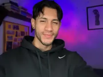 Chaturbate Best live sex cam show of larry_jones