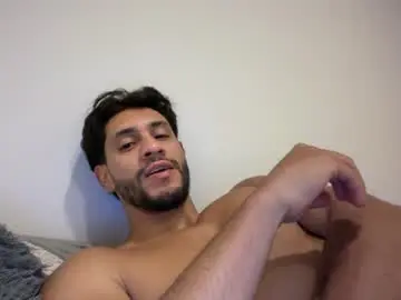 Chaturbate Live Sex Cam of larry_jones