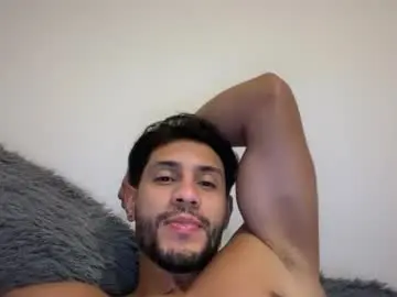 Chaturbate Nude Webcam of larry_jones