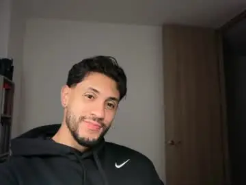 Chaturbate Live Porn of larry_jones