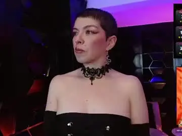 Chaturbate Live Sex Cam of sauvage_lilith