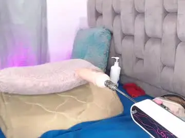 Chaturbate Sex Cam of andrea_bigtits69