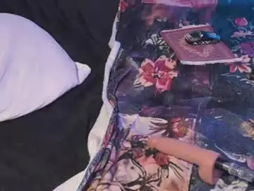 Chaturbate Watch Live Sex Cams of blooming_soul