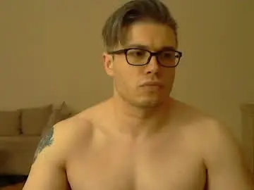 Chaturbate Live Sex Cam of dbasil26
