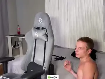 Chaturbate Free Porn Cam of sky_hunter