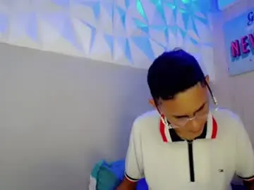 Chaturbate Free Live Porn of sombra_18