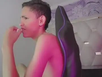 Chaturbate Free Porn Cam of sombra_18