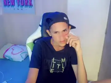 Chaturbate Free Live Porn of sombra_18