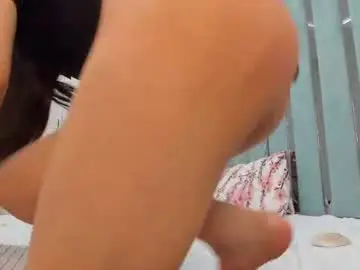 Chaturbate Sex Cam of vivianmiller_