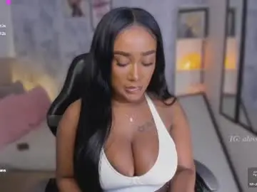 Chaturbate Live Sex Cam of alessia_anderson07