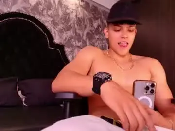 Chaturbate Sex Chat of dilanmiller_