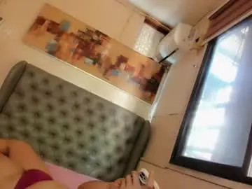 Chaturbate Live Porn of girl_in_ur_dreams