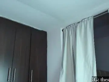 Chaturbate Watch Live Sex Cams of nikolaylisin