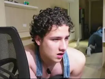 Chaturbate Live Porn of theohawke_