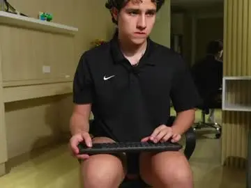 Chaturbate Best Webcam of theohawke_