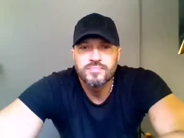 Chaturbate Nude Webcam of titan_heart