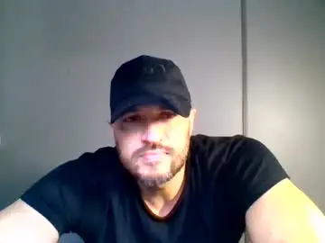 Chaturbate Free Porn Cam of titan_heart