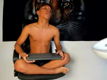 Chaturbate Live Porn of tyler_navas