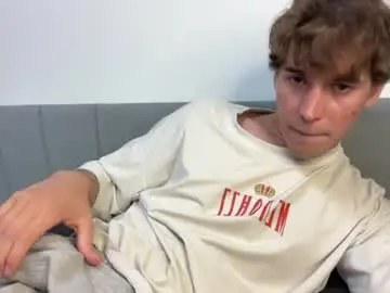 Chaturbate Free Porn Cam of kevin_martin8