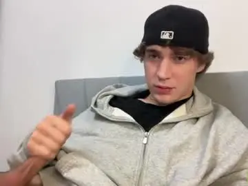 Chaturbate Watch Live Sex Cams of kevin_martin8