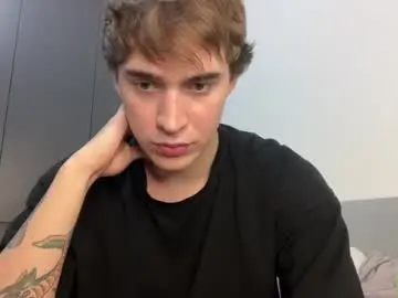 Chaturbate Watch Live Sex Cams of kevin_martin8