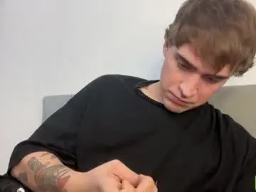 Chaturbate Free Porn Cam of kevin_martin8