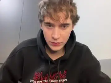 Chaturbate Live Sex Cam of kevin_martin8