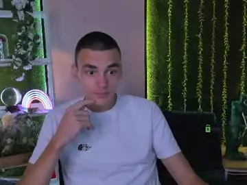 Chaturbate Watch Live Sex Cams of mike_crist
