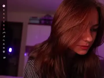 Chaturbate Watch Live Sex Cams of aww_burn